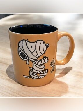 NEW Peanuts Snoopy Woodstock Mummy Halloween Orange Black Ceramic Coffee Tea Mug